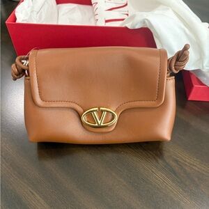 NWT Valentino Garavani Brown Leather Shoulder Bag with Gold Logo